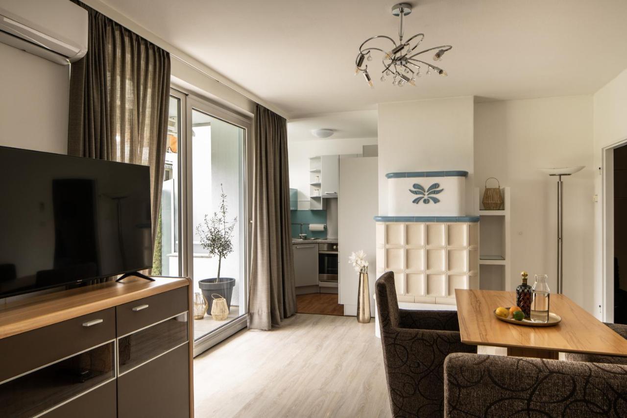 Ferienwohnung Velden Am See - 24 Holiday Mit Seezugang Velden am Woerthersee Ngoại thất bức ảnh